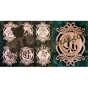 Holly Ornaments & Self Framing Mini Plaque fretwork scroll saw pattern | The Wooden Teddy Bear