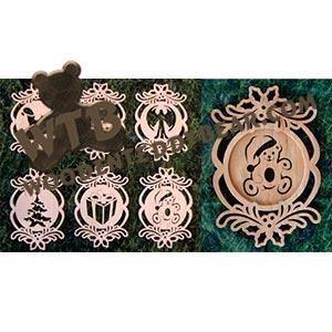 Holly Ornaments & Self Framing Mini Plaque #2 fretwork scroll saw pattern | The Wooden Teddy Bear