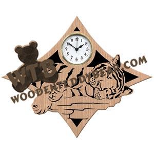 Diamond Clock Let Sleeping Cats Lie fretwork scroll saw pattern | The Wooden Teddy Bear